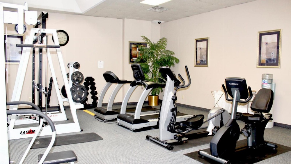 Marco LaGuardia Hotel & Suites